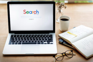 Crea Web Marketing, agencia de marketing digital en Cali especializada en publicidad para pequeños negocios.